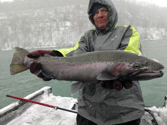 Winter Fishing in Buffalo Niagara – 20171218 – 20171225